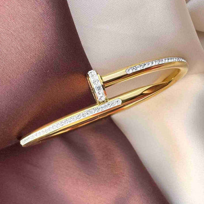 Nail Full Stone Cuff