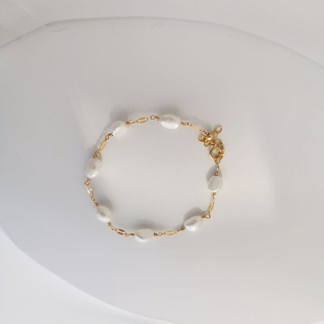 Pearl bracelet