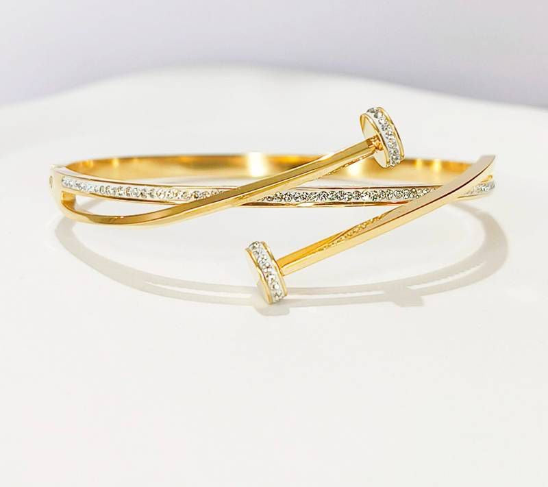 Twisted Stone Handcuff