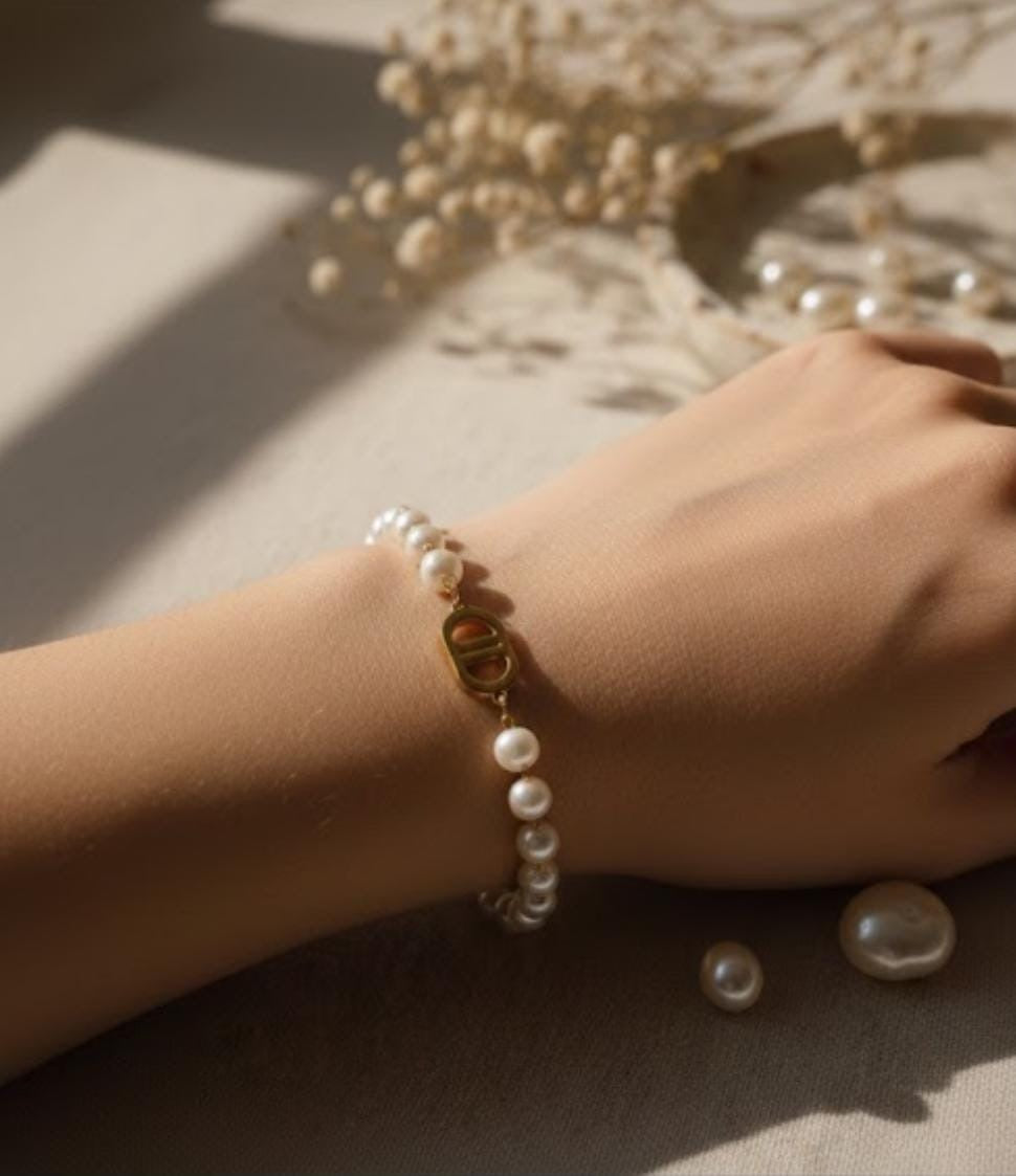 CD pearl Bracelet
