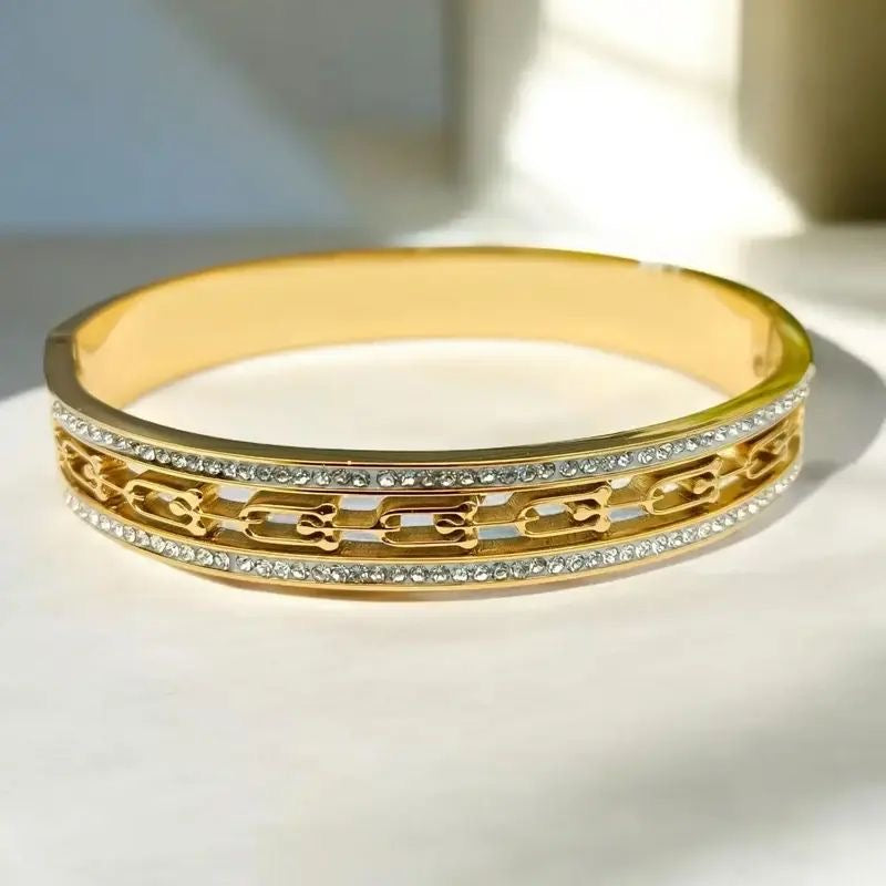 Anne Vintage Handcuff