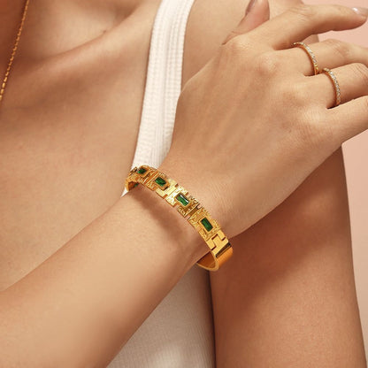 Emerald Stone Bangle