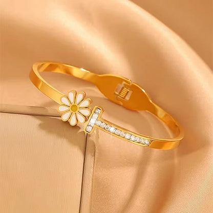 Daisy love Bangle