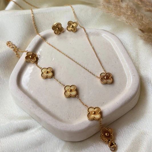 The Golden Clover Stack